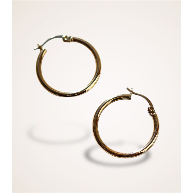 Goldene Eleganz Creolen
